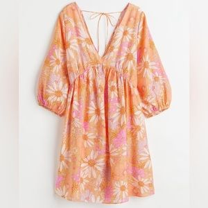 H&M • 70s Bubble Sleeve Dress 🌸✴️✨